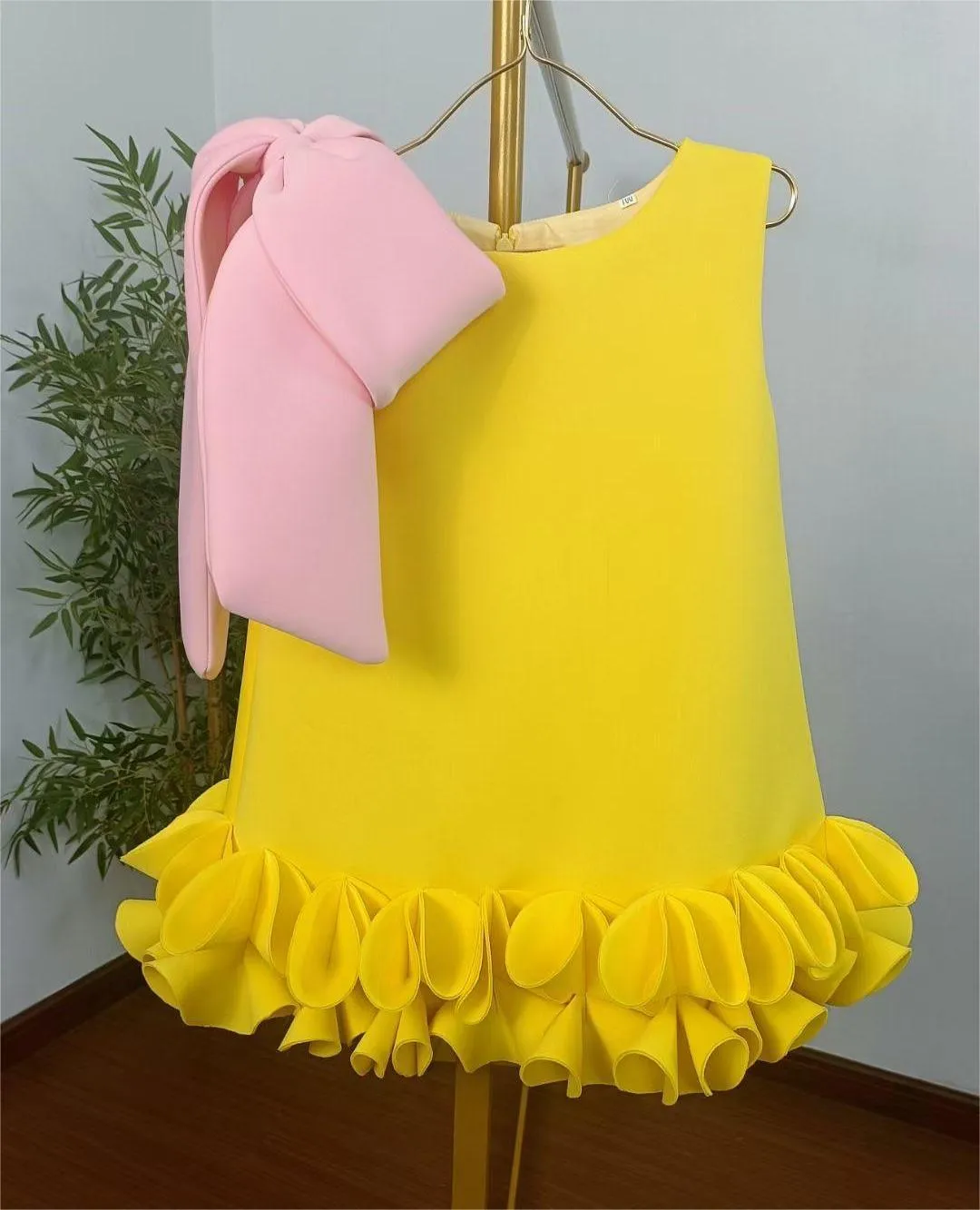 Big bow lace girl princess dress for Birthday party clothes Other colors can be customized